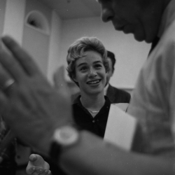 Carole at work, Studio B of the RCA Studio in New York City 1959. Photos Courtesy of Sony Music Entertainment Archive